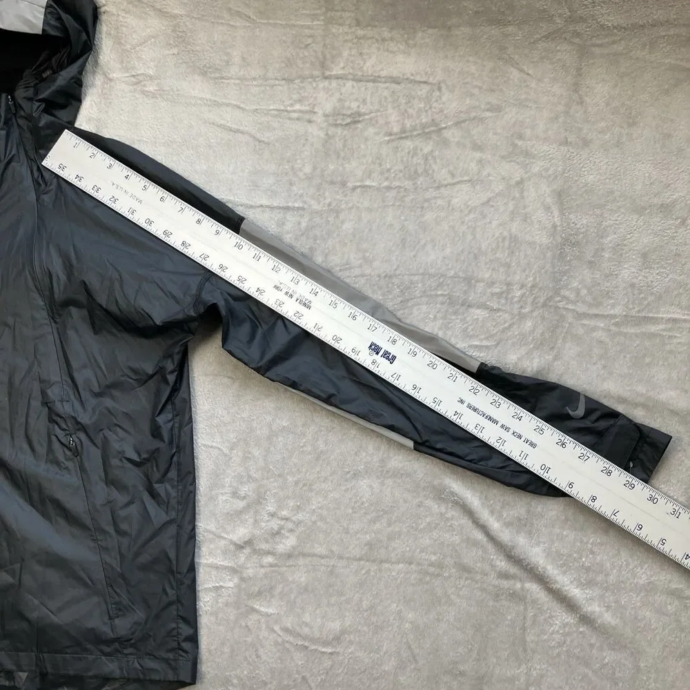 Nike Run Division Flash‎ Jacket Women M Black  Zip Reflective CU3383-010